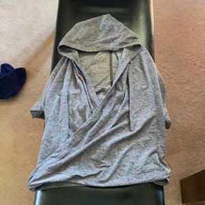 Ivivva light sweater/cardigan